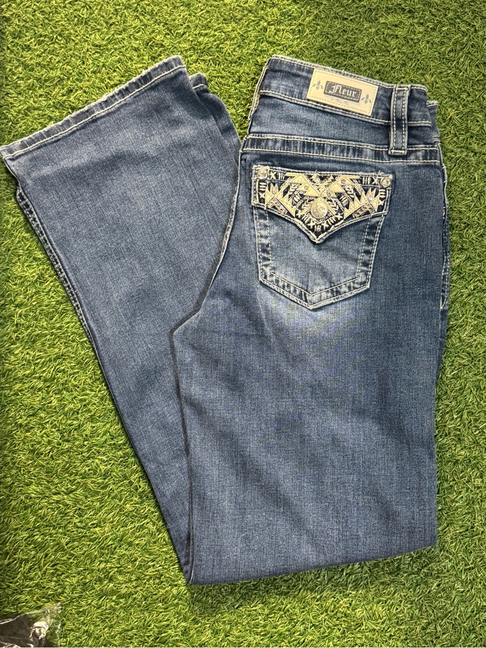 Fleur by Miss Me Jeans Women’s Size 27x32 Slim Wide Leg Embellished Pockets Blue